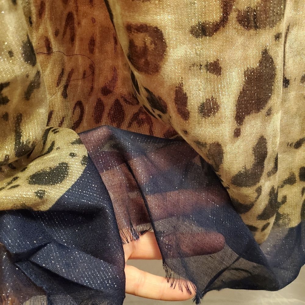 Scarf - Picture 5 of 8